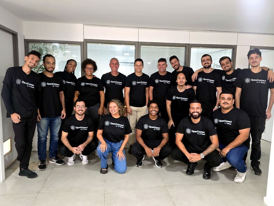 Equipe da Inovacomm reunida no escritório